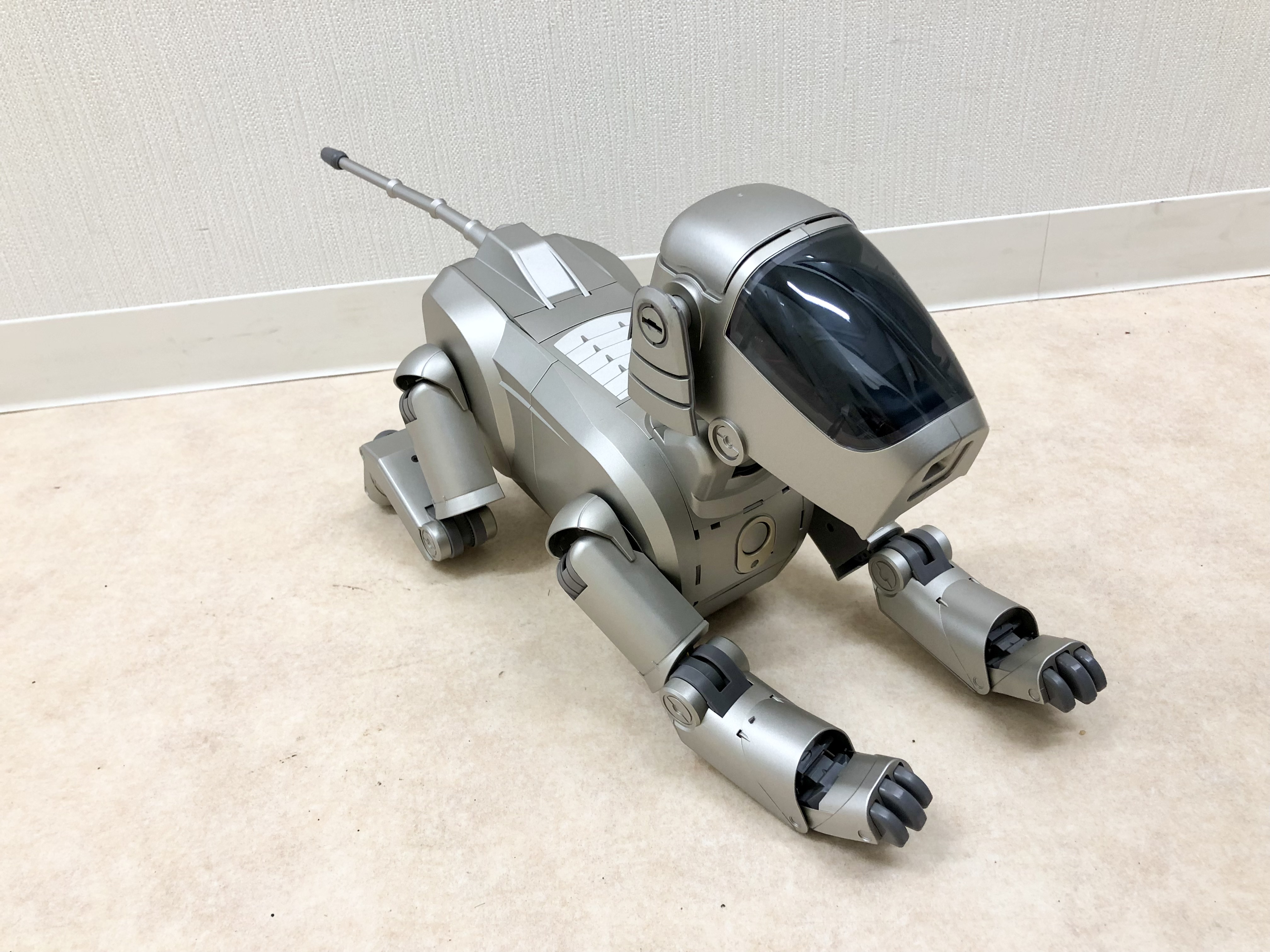 Sony AIBO 初代 アイボ ERS-110 ペット型ロボット 未使用品 お買取り 