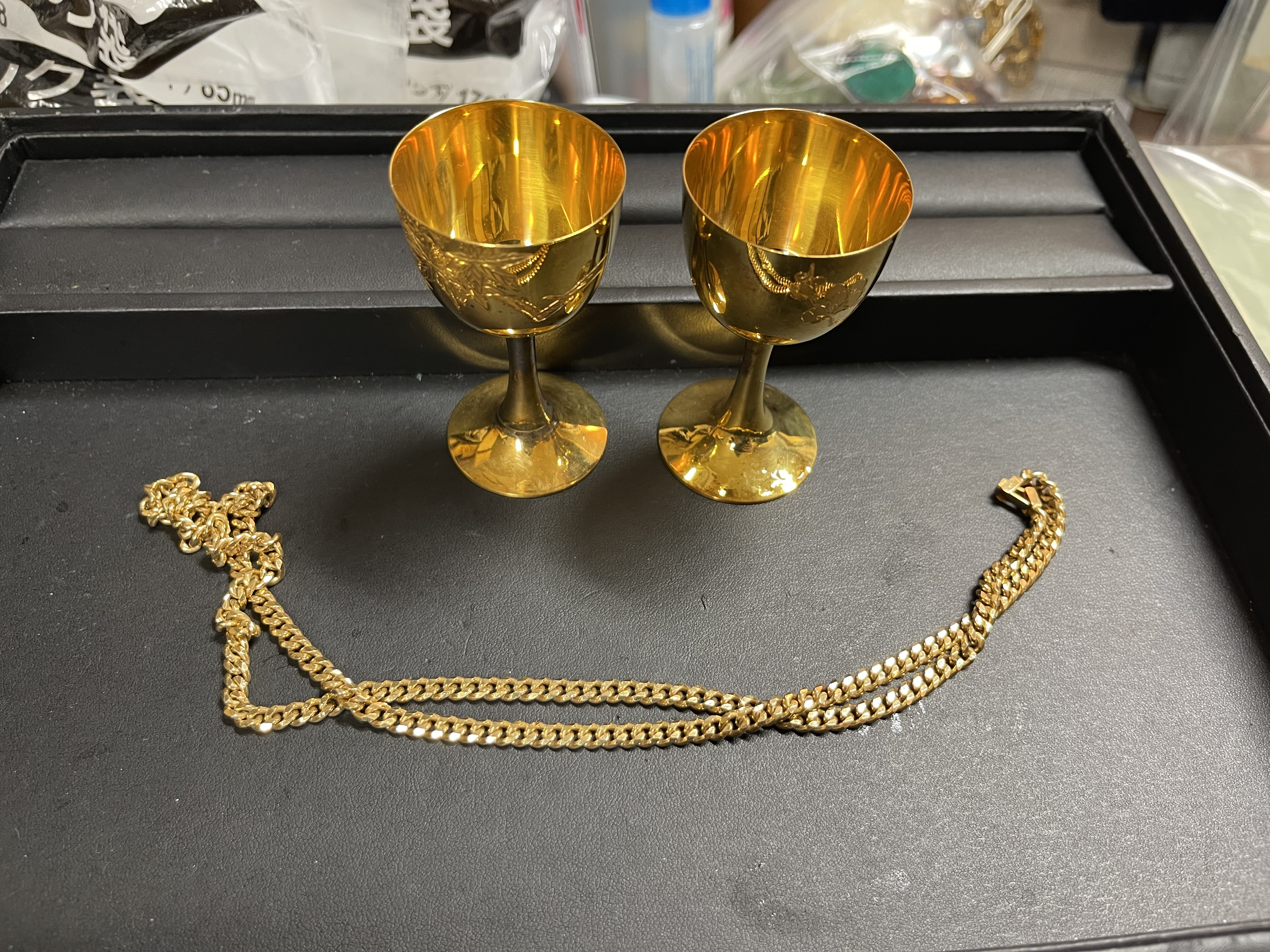 金杯、喜平ネックレス